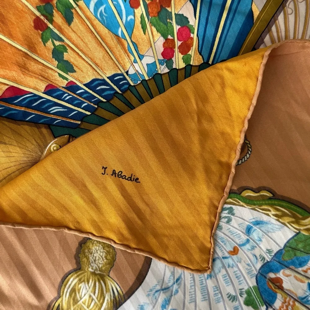 RARE Hermes Brise de charme Silk scarf - Picture 3 of 11